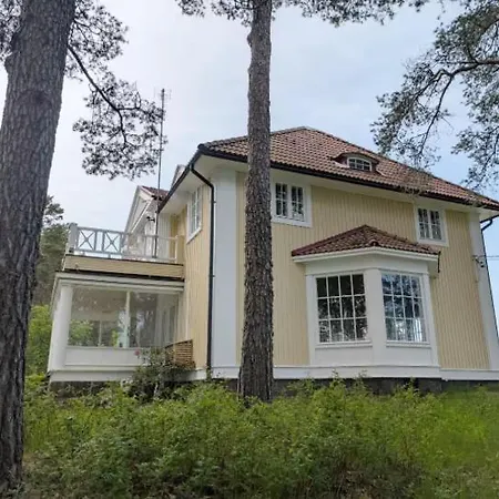 Loma Meren Rannalla Helsingissae Campingplatz *